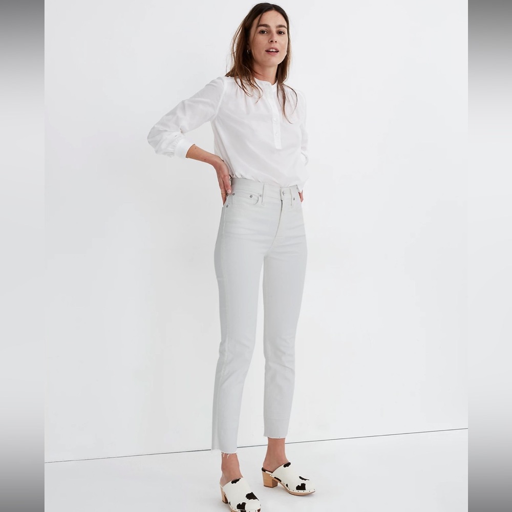 The Perfect Vintage Jean in Tile White: Raw-Hem Edition